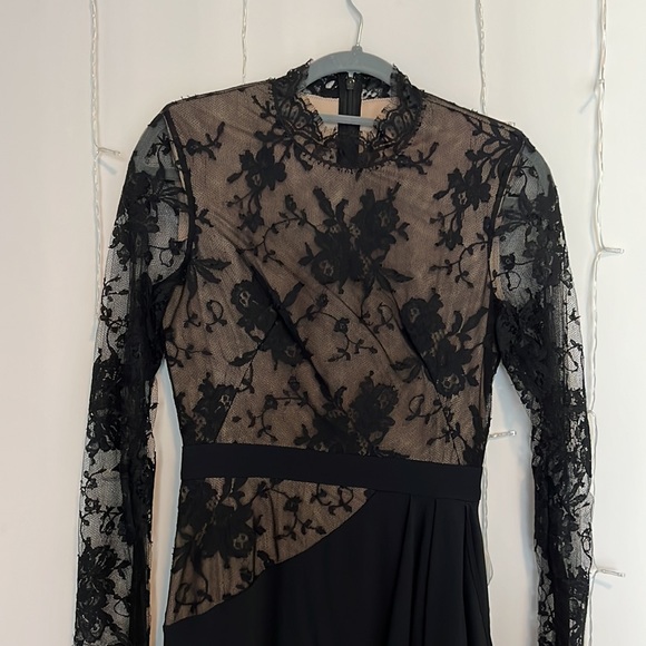 ALEXANDER MCQUEEN
Draped crepe and lace dress 38 - Picture 12 of 16